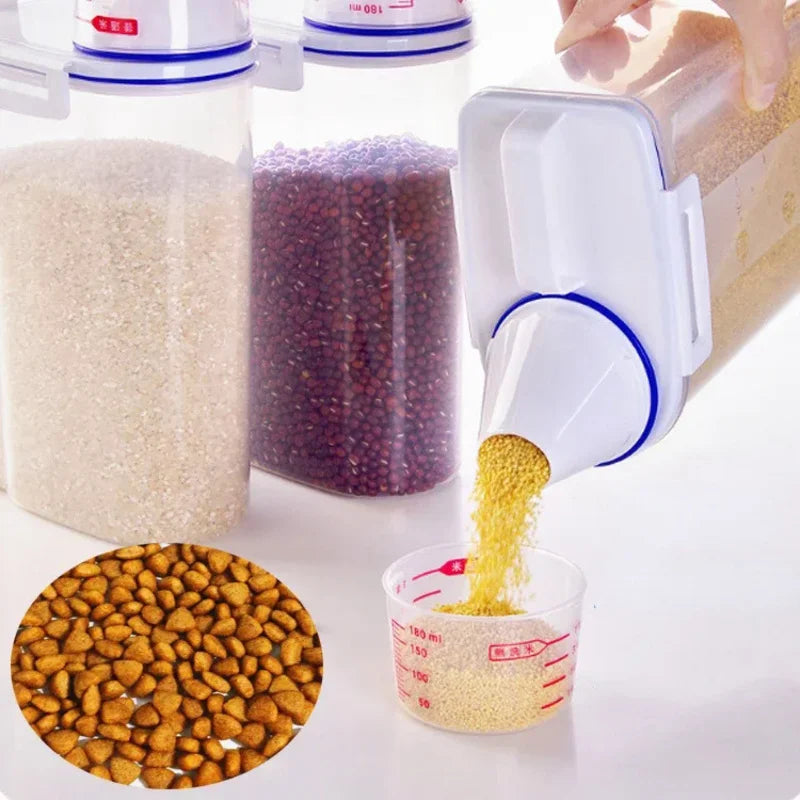 Dog & Cat Food Storage – Airtight Pail with Measuring Cup